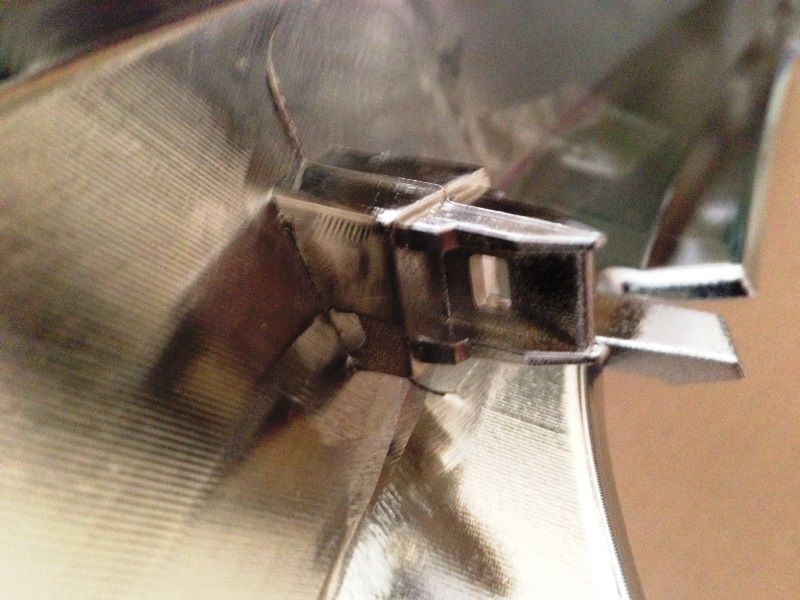 Installation/removal of plastic chrome grill trim GMC Terrain