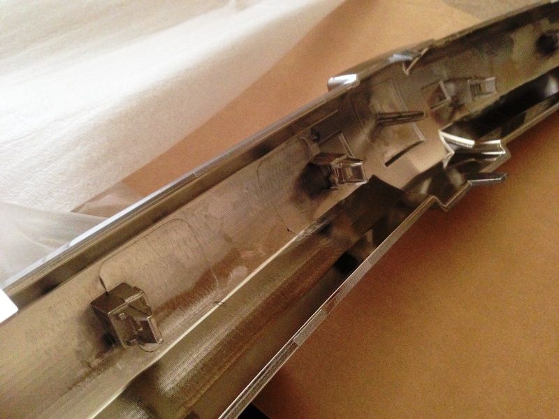 Installation/removal of plastic chrome grill trim GMC Terrain