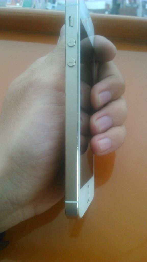 Cần bán Iphone 5s GOLD 16gb - 3