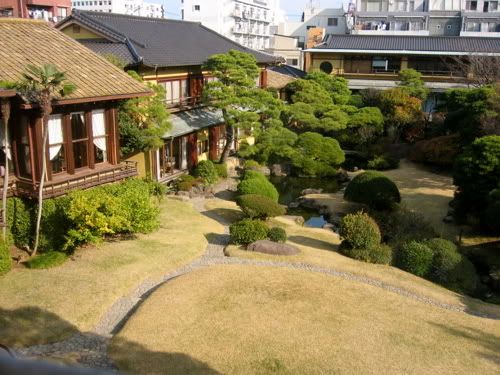 2階から撮った日本庭園全景