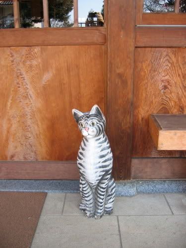 キジトラ猫の彫り物