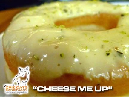 J.CO DONUTS CHEESE ME UP