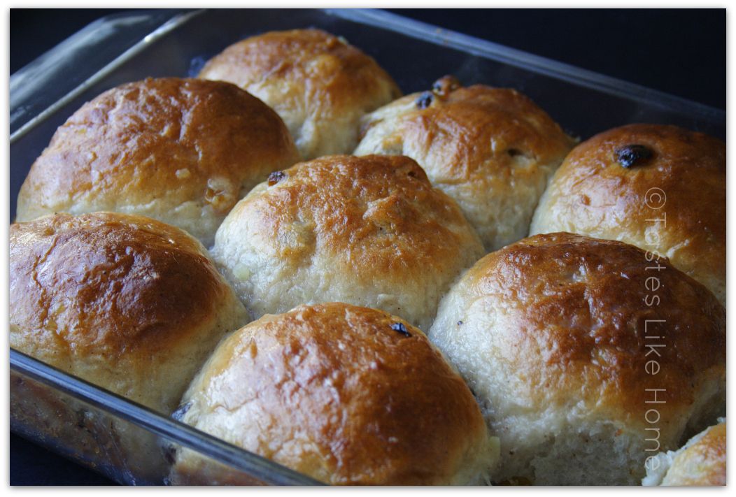 Glazed Cross Buns photo crossbuns5_zps5a5cfcc7.jpg