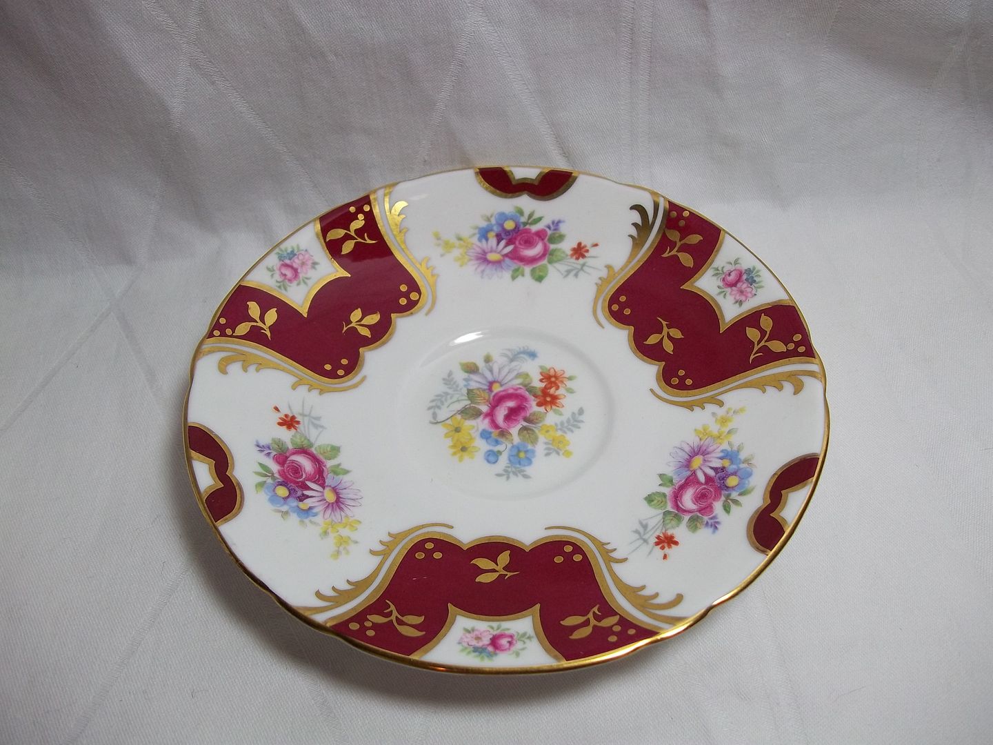 Vintage SHELLEY ENGLAND TEA CUP & SAUCER Fine Bone China England plate