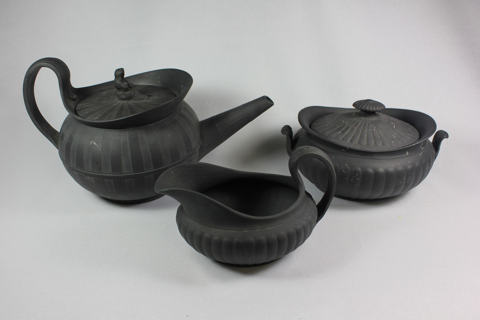 Antique 18th Century 5 Pc WEDGWOOD BLACK BASALT Tea Set Pot Creamer
