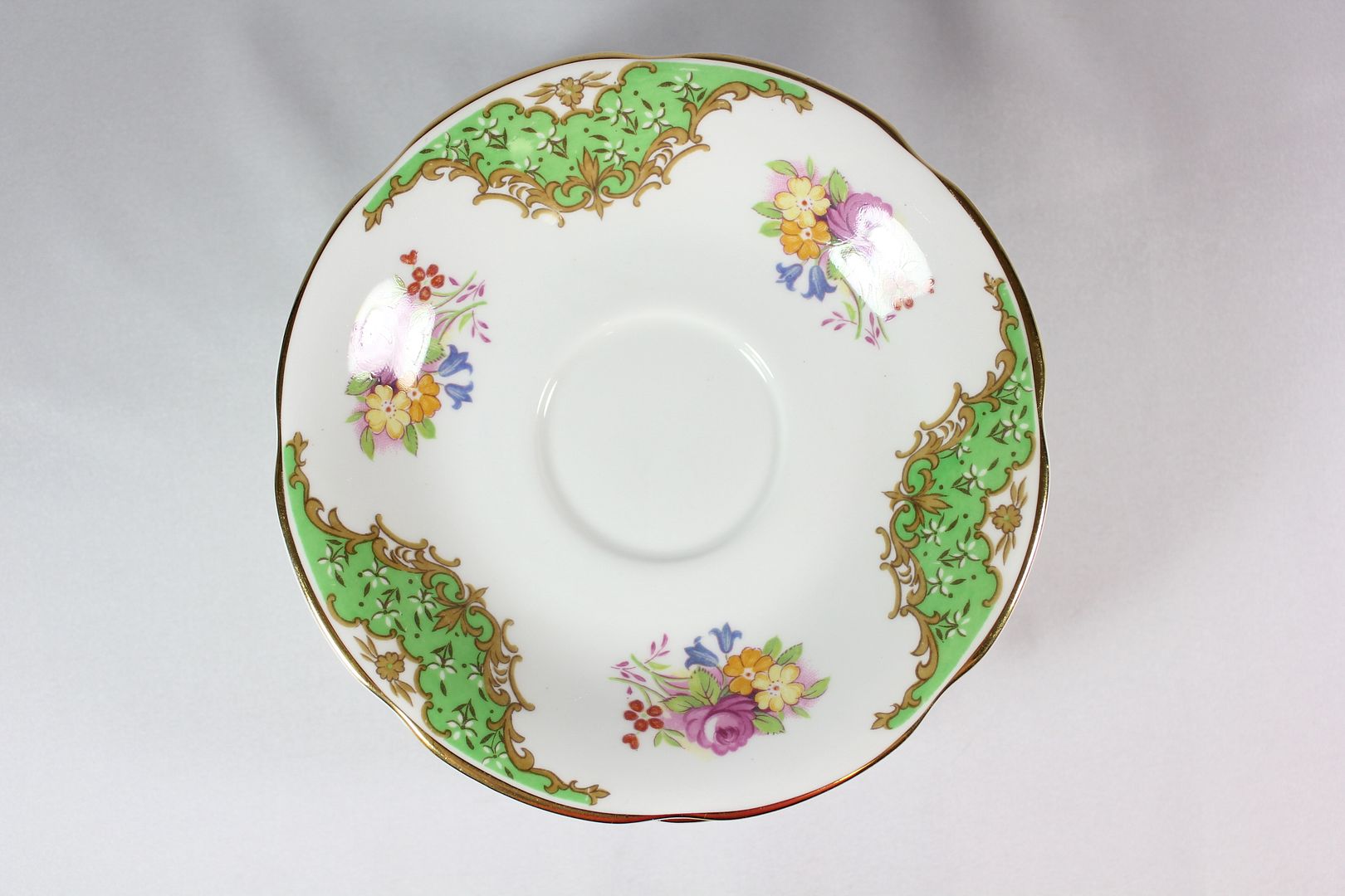 Vintage 21 Pc. ROYAL TARA Ireland Fine Bone China Partial TEA SET eBay