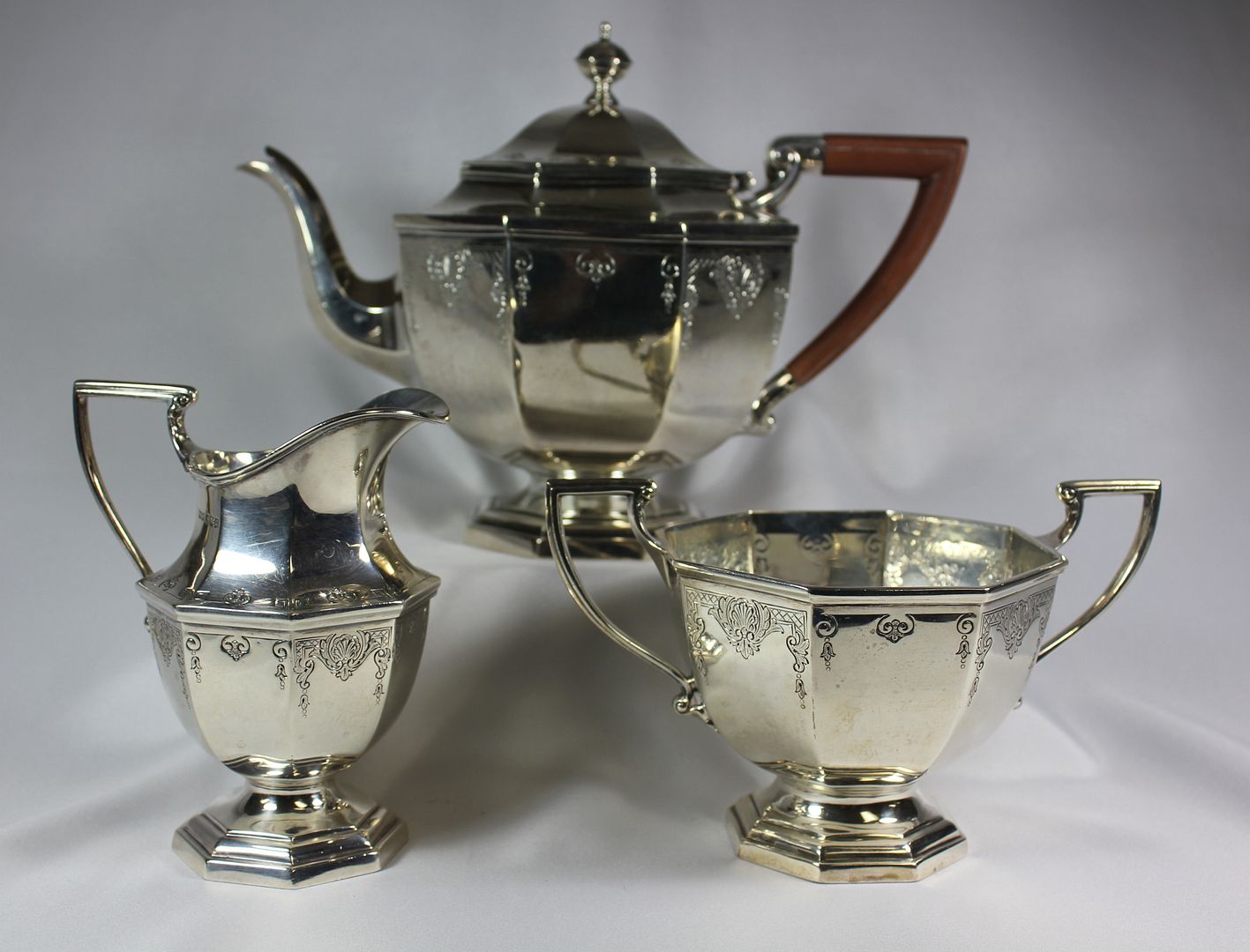 Lot 3 MAPPIN & WEBB LTD Sheffield London Silver Teapot Creamer Sugar