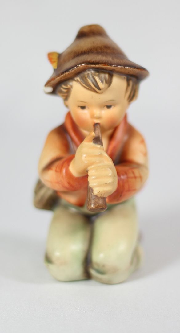 Vintage HUMMEL GOEBEL Boy Kneeling Playing FLUTE Horn Figurine eBay