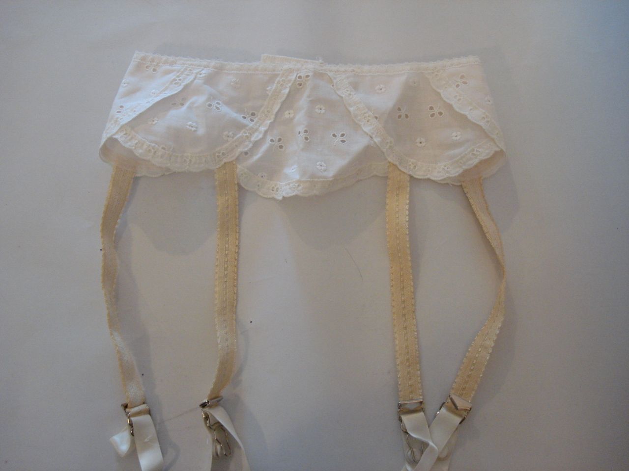 Vintage 1960s Lingerie Vassarette White Eyelet Cotton Garter Belt 6619