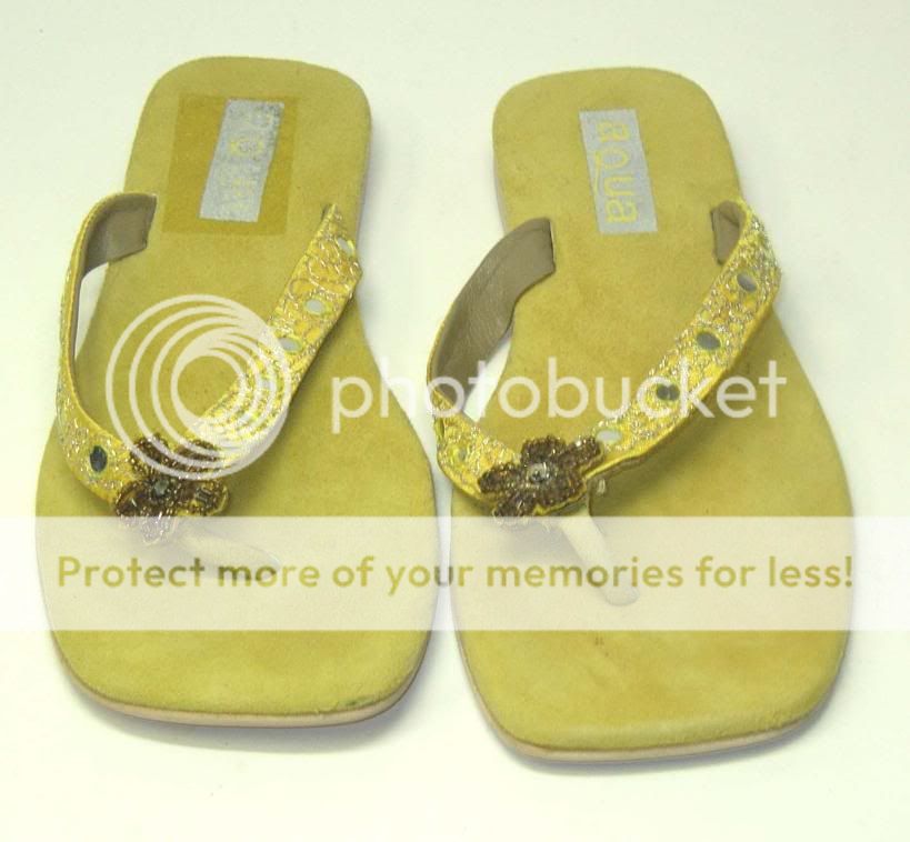 Aqua JULIA Yellow Suede Woman Thong Sandal Sz 37 Eu/7  